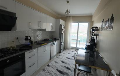  İzmir Bayraklı Barışkent Sitesinde 3+1 Satılık Daire