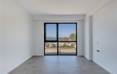 Gümüşlükte Denize 10 Adım Deniz Manzaralı Satılık İkiz Villa