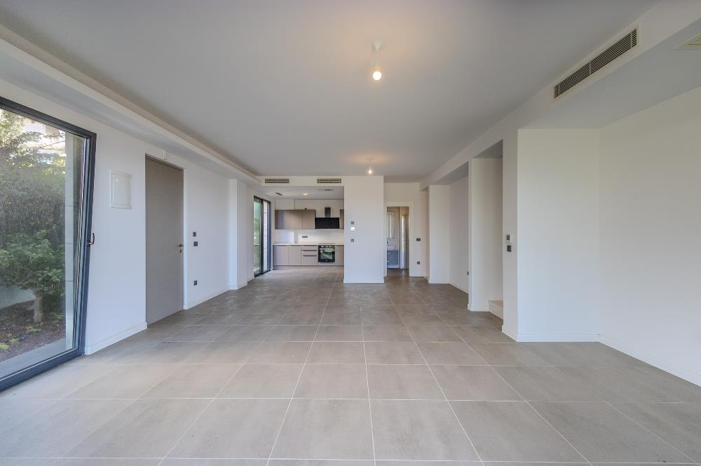 Gümüşlükte Denize 10 Adım Deniz Manzaralı Satılık İkiz Villa