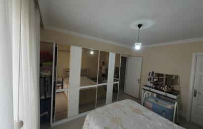  İzmir Bayraklı Barışkent Sitesinde 3+1 Satılık Daire