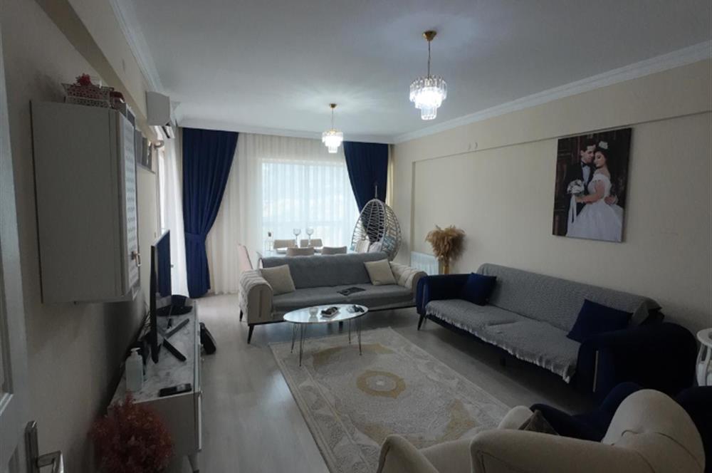  İzmir Bayraklı Barışkent Sitesinde 3+1 Satılık Daire