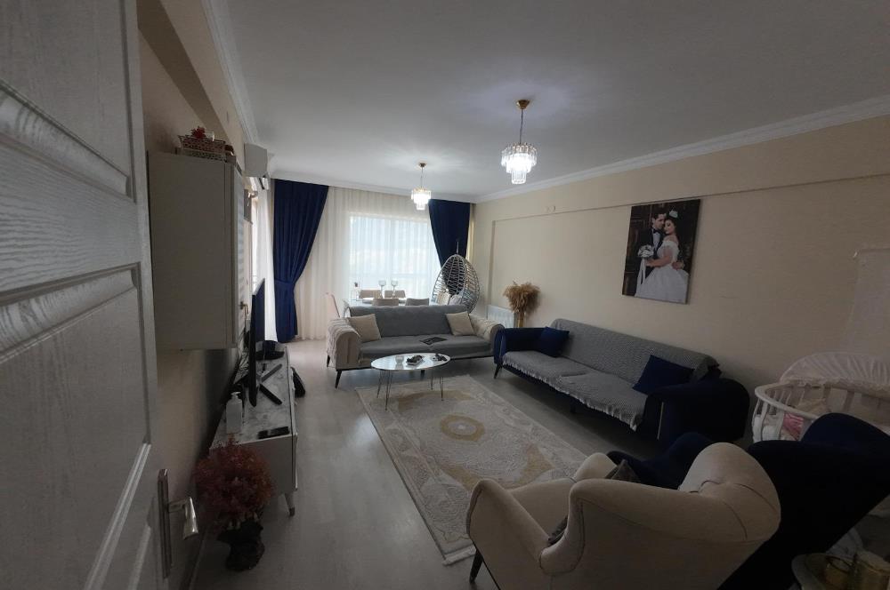 İzmir Bayraklı Barışkent Sitesinde 3+1 Satılık Daire