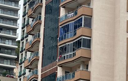  İzmir Bayraklı Barışkent Sitesinde 3+1 Satılık Daire