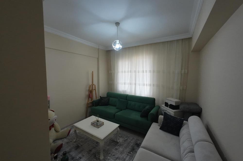  İzmir Bayraklı Barışkent Sitesinde 3+1 Satılık Daire