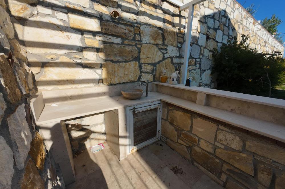 Foçada Hayat Foça Sitesinde Kiralık 3+1 Dubleks Villa