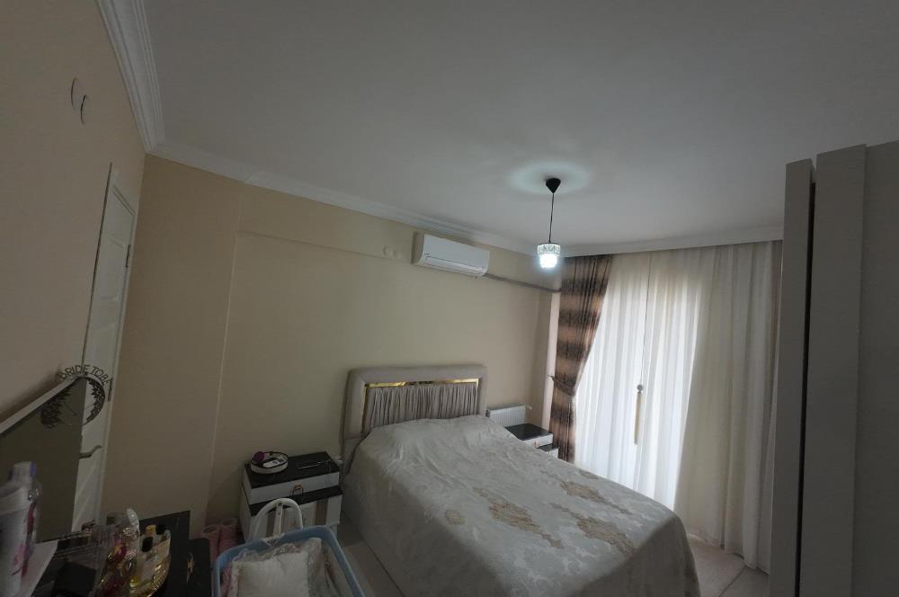  İzmir Bayraklı Barışkent Sitesinde 3+1 Satılık Daire