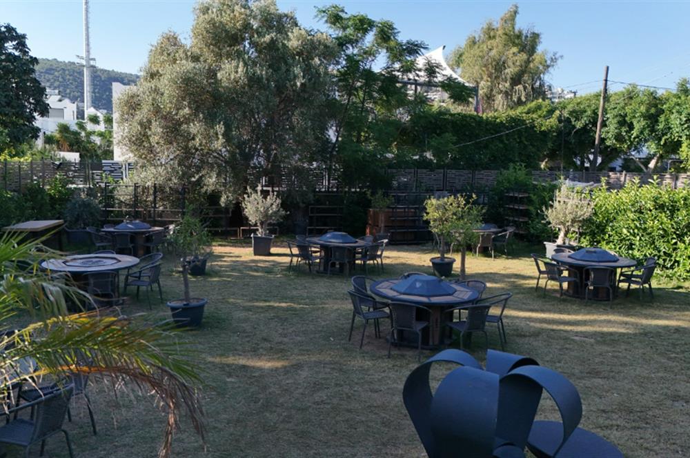 Bodrum Merkezde 15/30 İmarlı Arsa ve Taş Konak