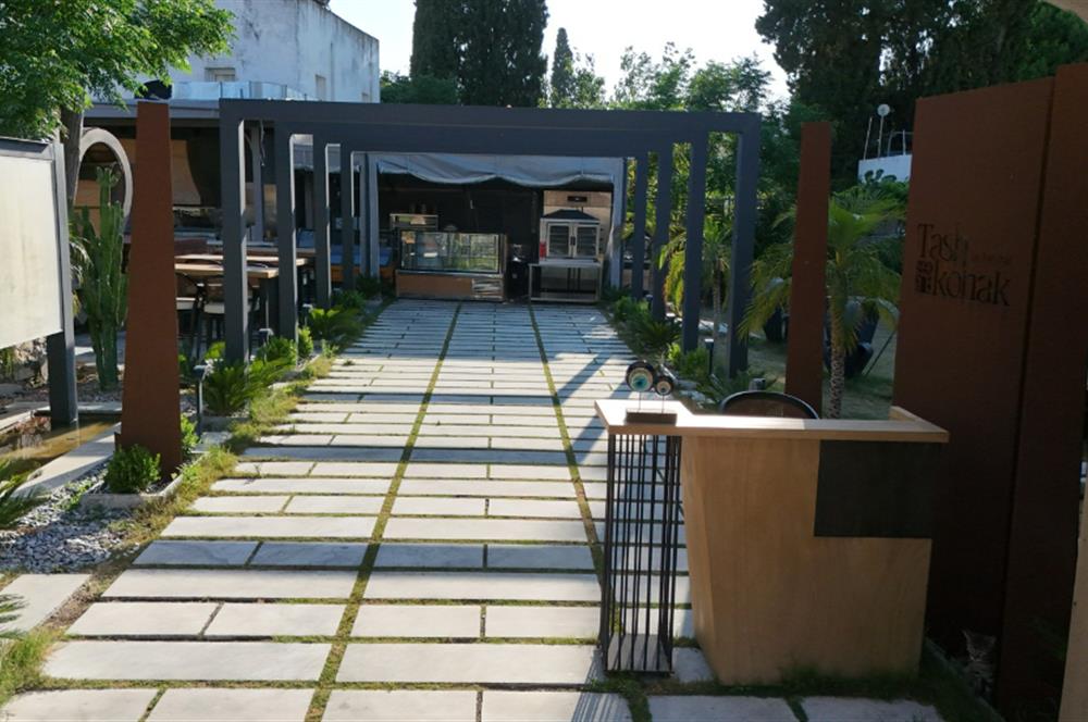 Bodrum Merkezde 15/30 İmarlı Arsa ve Taş Konak