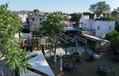 Bodrum Merkezde 15/30 İmarlı Arsa ve Taş Konak