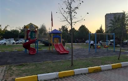 Adalet Sitesi'nde 3+1 Yatırım, Oturum İçin / Yüksek Arsa payı