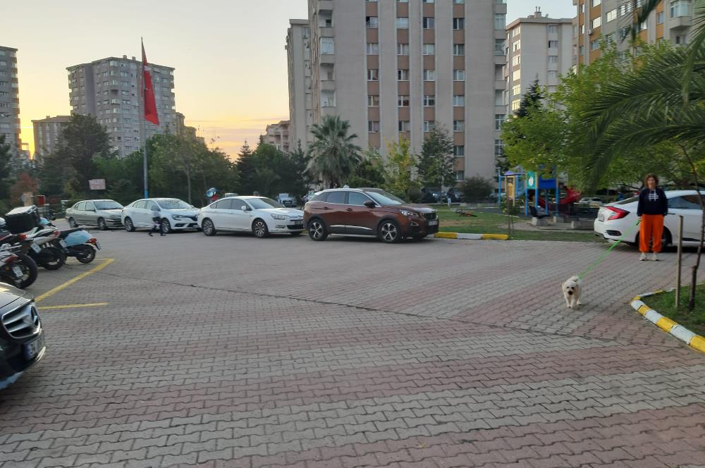 Adalet Sitesi'nde 3+1 Yatırım, Oturum İçin / Yüksek Arsa payı