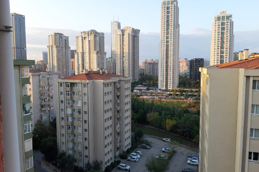 Adalet Sitesi'nde 3+1 Yatırım, Oturum İçin / Yüksek Arsa payı
