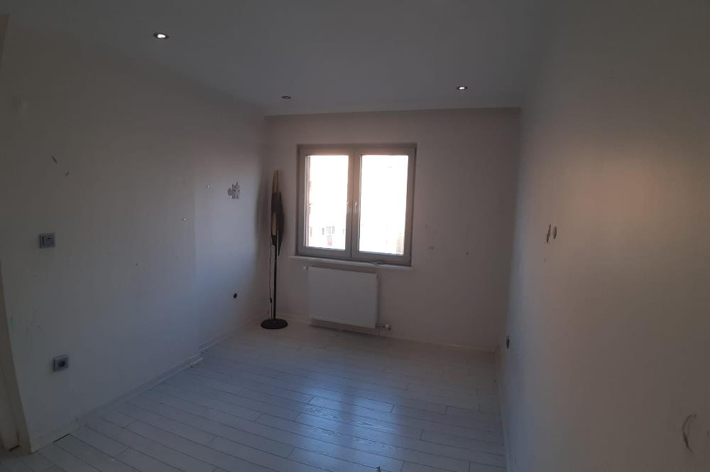 Adalet Sitesi'nde 3+1 Yatırım, Oturum İçin / Yüksek Arsa payı