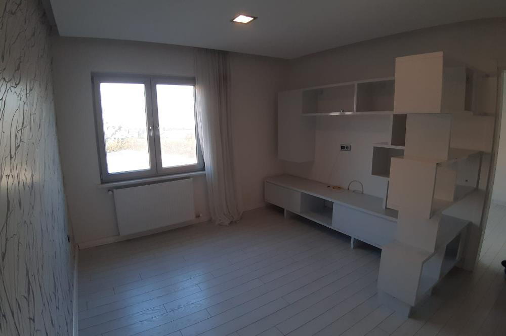 Adalet Sitesi'nde 3+1 Yatırım, Oturum İçin / Yüksek Arsa payı