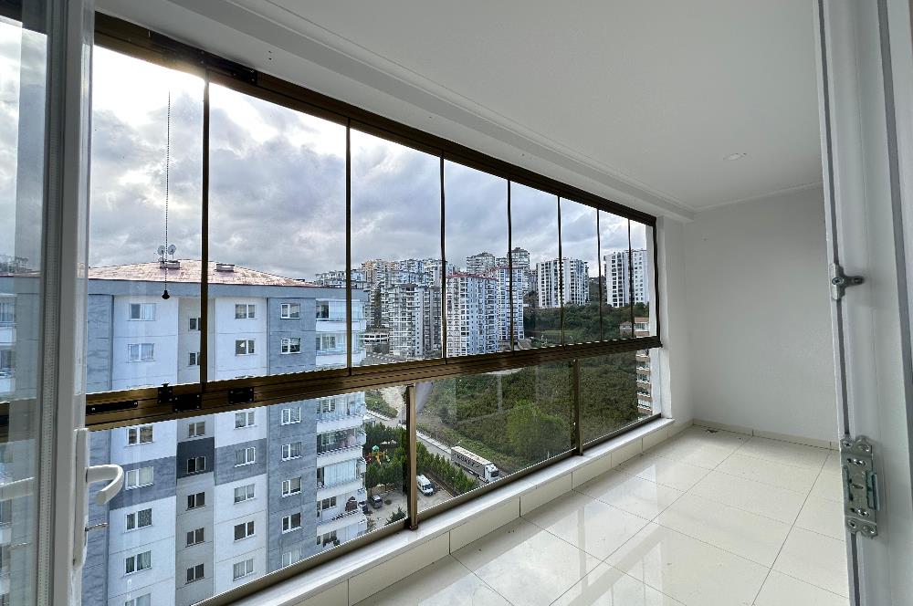 ŞEHRİNAZ KONUTLARIN DA DENİZ MANZARALI SATILIK OFİS & DAİRE