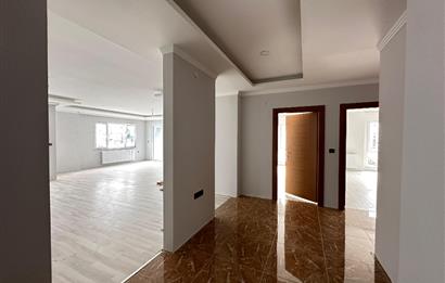 ŞEHRİNAZ KONUTLARIN DA DENİZ MANZARALI SATILIK OFİS & DAİRE