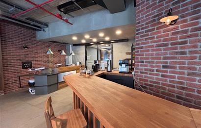 Fikirtepe Business'ta Kiralık Şık Dekorasyonlu Ofis Katı