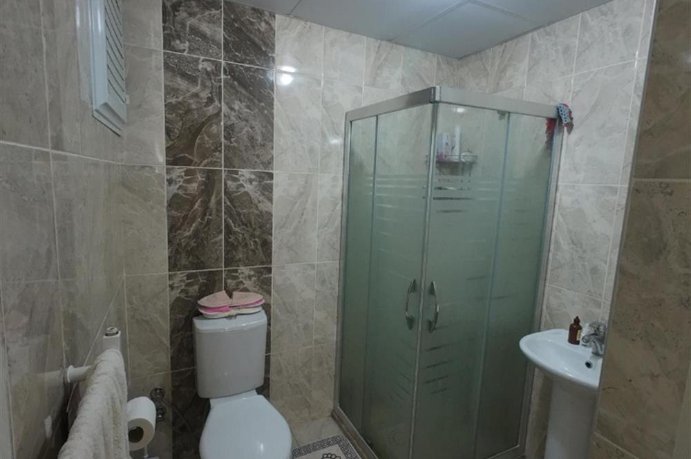  İzmir Bayraklı Barışkent Sitesinde 3+1 Satılık Daire