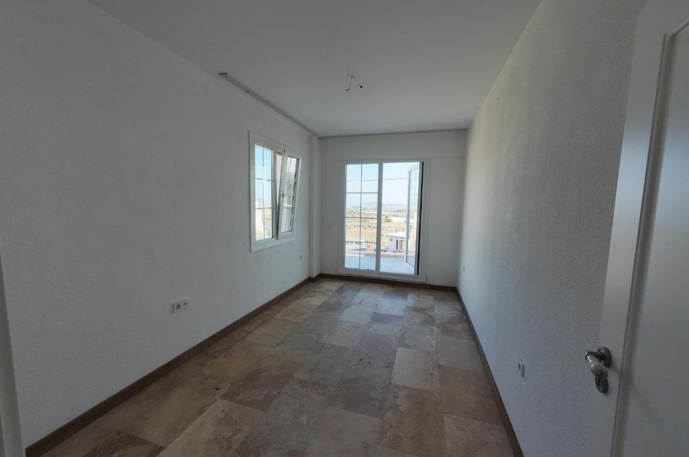 Foçada Hayat Foça Sitesinde Kiralık 3+1 Dubleks Villa