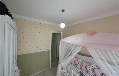  İzmir Bayraklı Barışkent Sitesinde 3+1 Satılık Daire