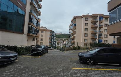  İzmir Bayraklı Barışkent Sitesinde 3+1 Satılık Daire