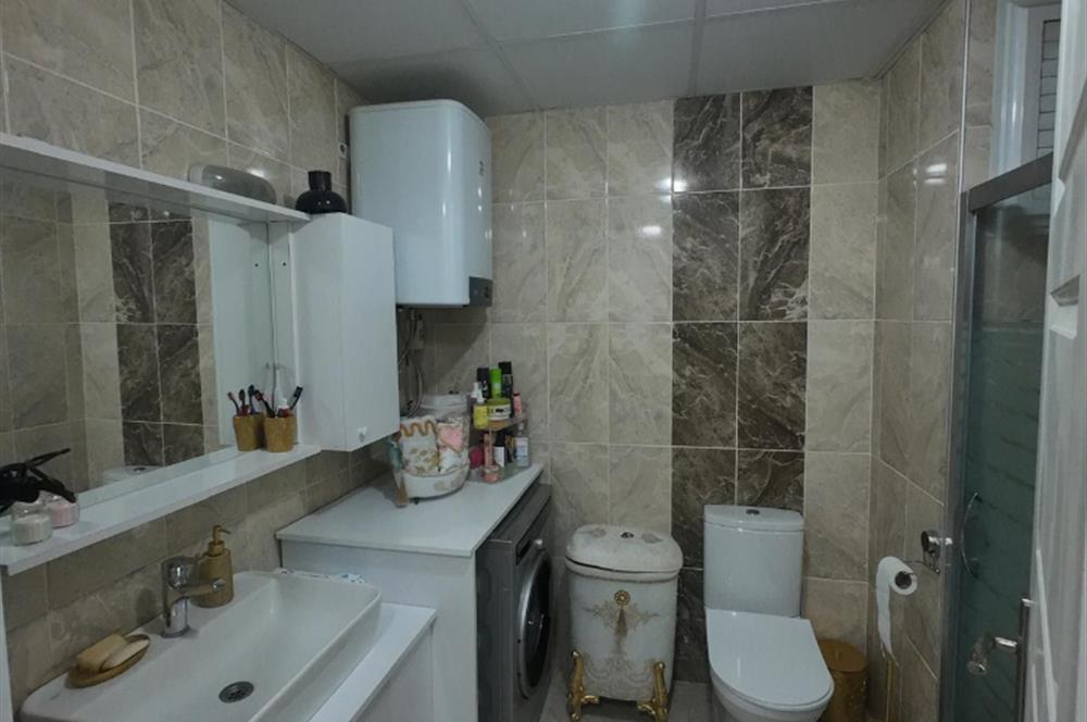  İzmir Bayraklı Barışkent Sitesinde 3+1 Satılık Daire