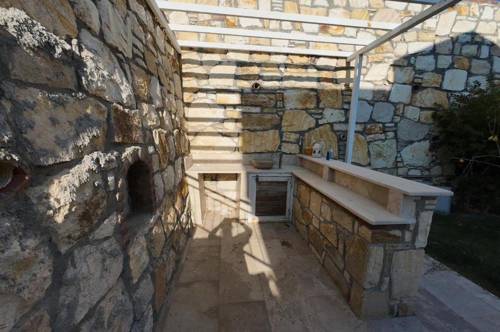 Foçada Hayat Foça Sitesinde Kiralık 3+1 Dubleks Villa