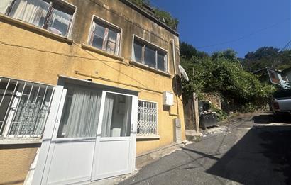 Tarabya Sahile 4 Dakika Satılık 3 Katlı Bina