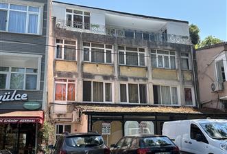 Tarabya Mahallesi Prestijli Konumda Komple Satılık Bina
