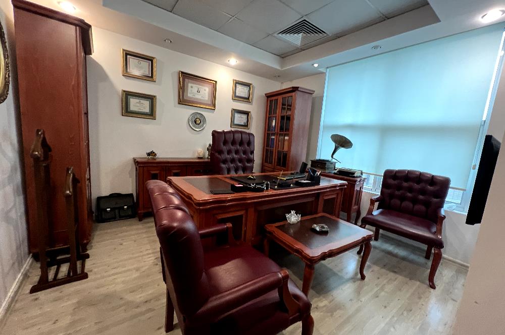 Vizyonpark Plaza ' da Satılık Eşyalı Fırsat Ofis!