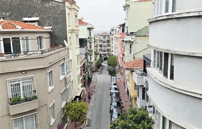 Cihangir Kumrulu Yokuşunda Köşe Konumlu Teraslı Kiralık ofis
