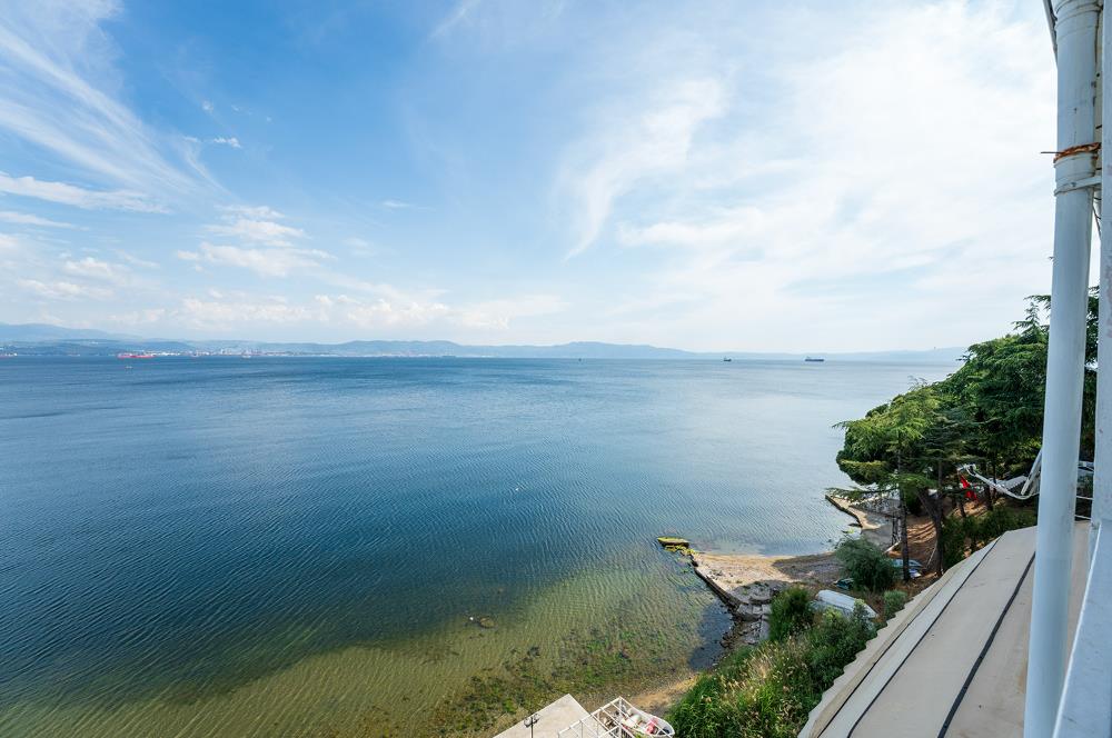 C21 Cius; Site 49'da Muhteşem Manzaralı 2+1 Plajlı Satılık Daire