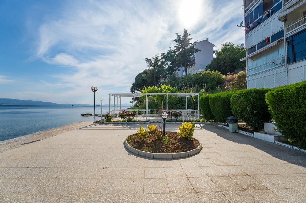 C21 Cius; Site 49'da Muhteşem Manzaralı 2+1 Plajlı Satılık Daire