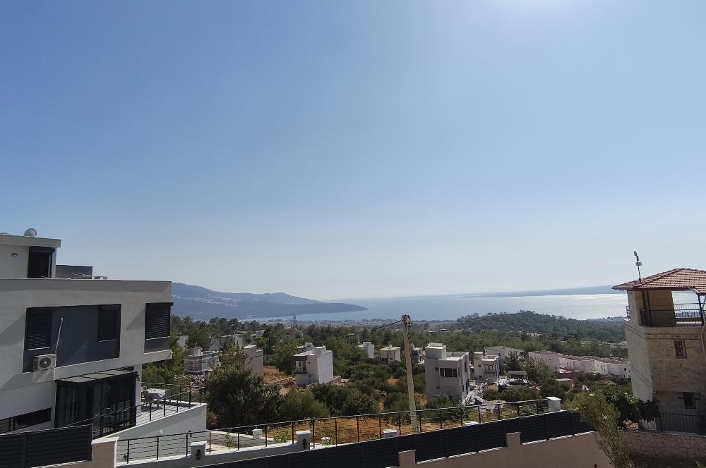  DİDİM AKBÜK’TE DENİZ MANZARALI VİLLA