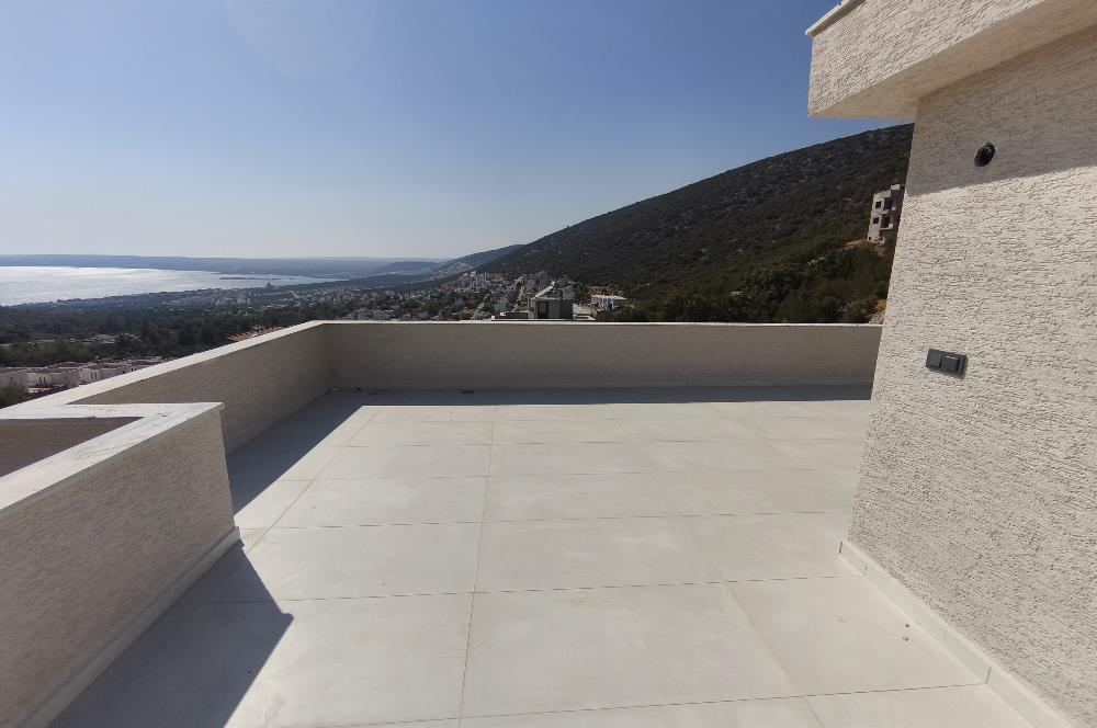  DİDİM AKBÜK’TE DENİZ MANZARALI VİLLA