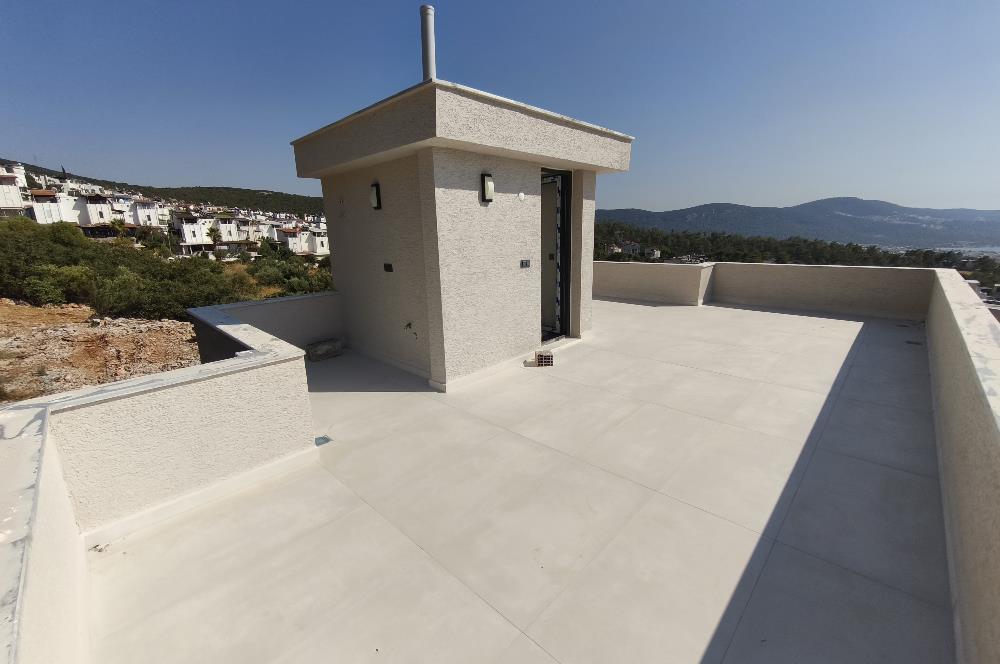  DİDİM AKBÜK’TE DENİZ MANZARALI VİLLA