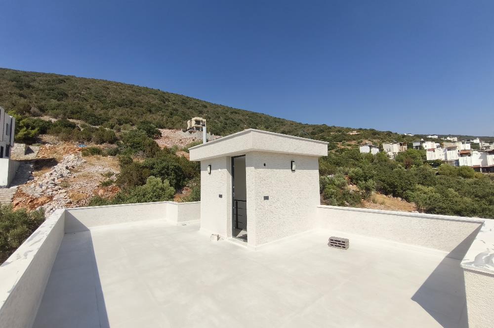  DİDİM AKBÜK’TE DENİZ MANZARALI VİLLA