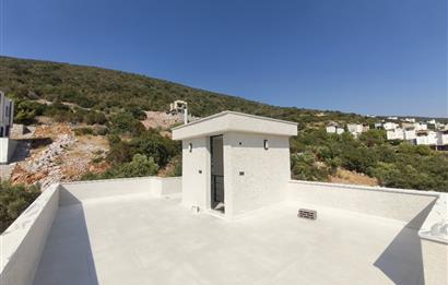  DİDİM AKBÜK’TE DENİZ MANZARALI VİLLA