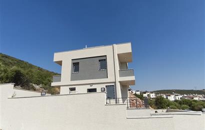  DİDİM AKBÜK’TE DENİZ MANZARALI VİLLA