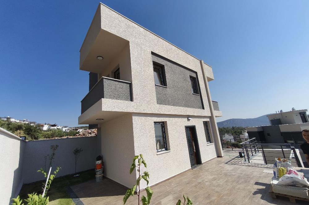  DİDİM AKBÜK’TE DENİZ MANZARALI VİLLA