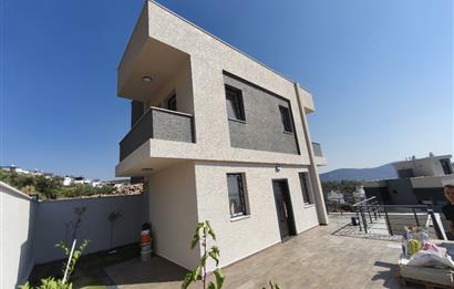  DİDİM AKBÜK’TE DENİZ MANZARALI VİLLA