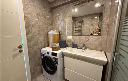 Solo Levent Satılık 1+1 Boş Oturuma Hazır Yüksek Kat