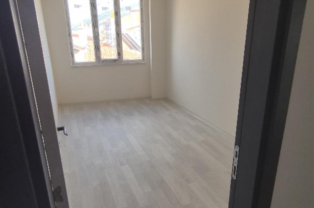 CENTURY21 PLUS'DAN BAHÇELİEVLERDE LÜKS 3+1 FIRSAT DAİRE