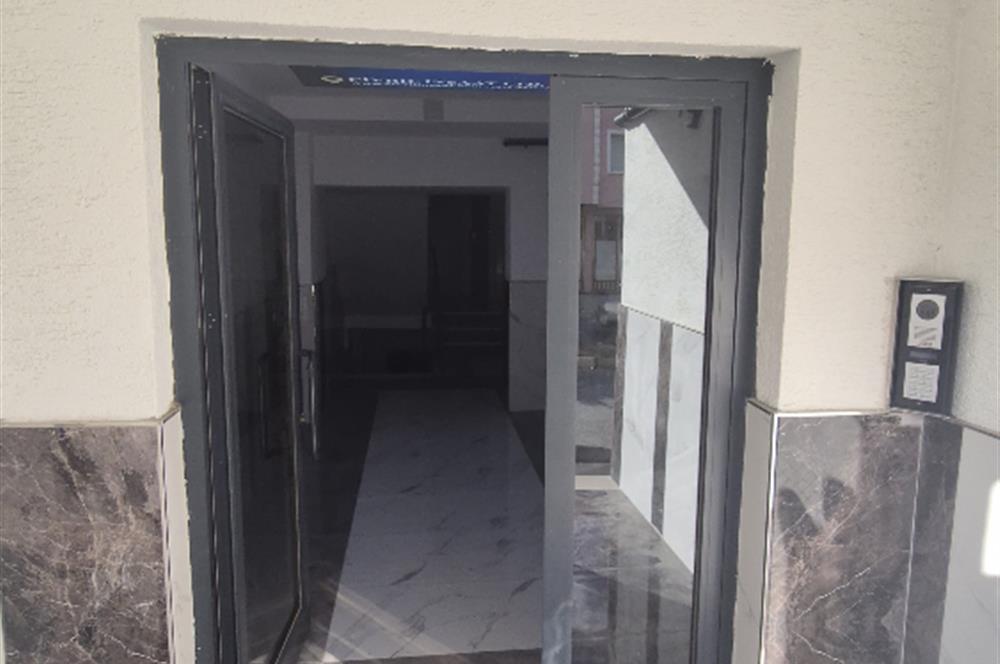 CENTURY21 PLUS'DAN BAHÇELİEVLERDE LÜKS 3+1 FIRSAT DAİRE