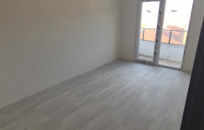 CENTURY21 PLUS'DAN BAHÇELİEVLERDE LÜKS 3+1 FIRSAT DAİRE