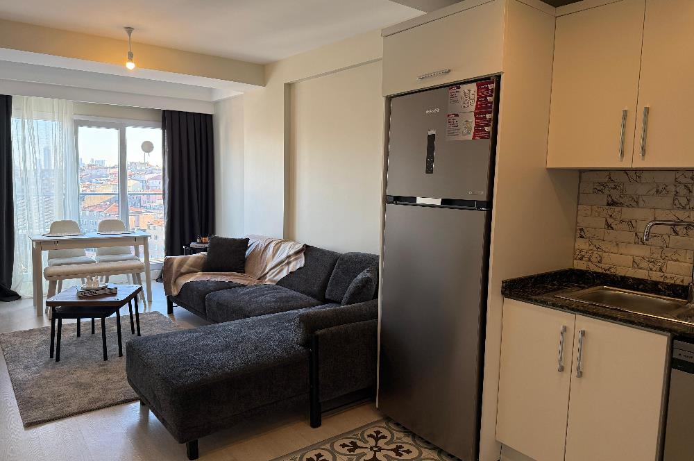 Solo Levent Satılık 1+1 Boş Oturuma Hazır Yüksek Kat