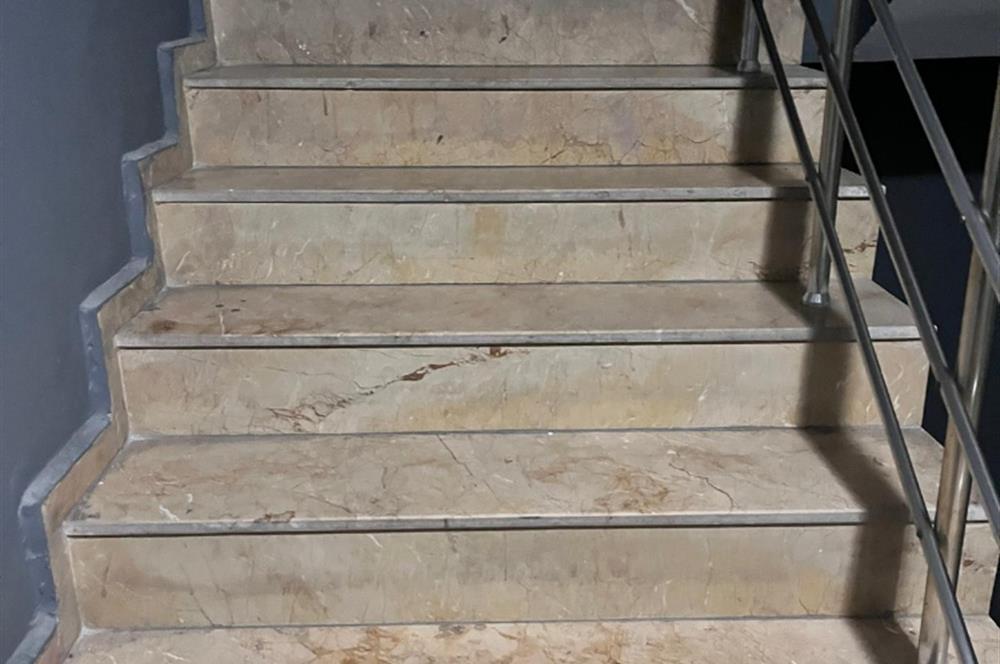 BALIKESİR ESKİ KUYUMCULAR MAH.SATILIK OFİS/BÜROLAR