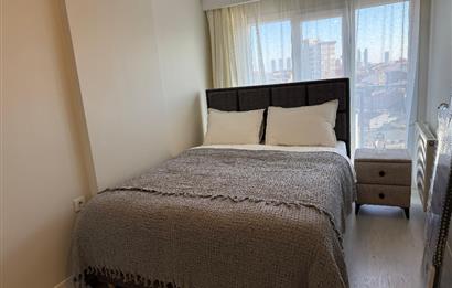 Solo Levent Satılık 1+1 Boş Oturuma Hazır Yüksek Kat