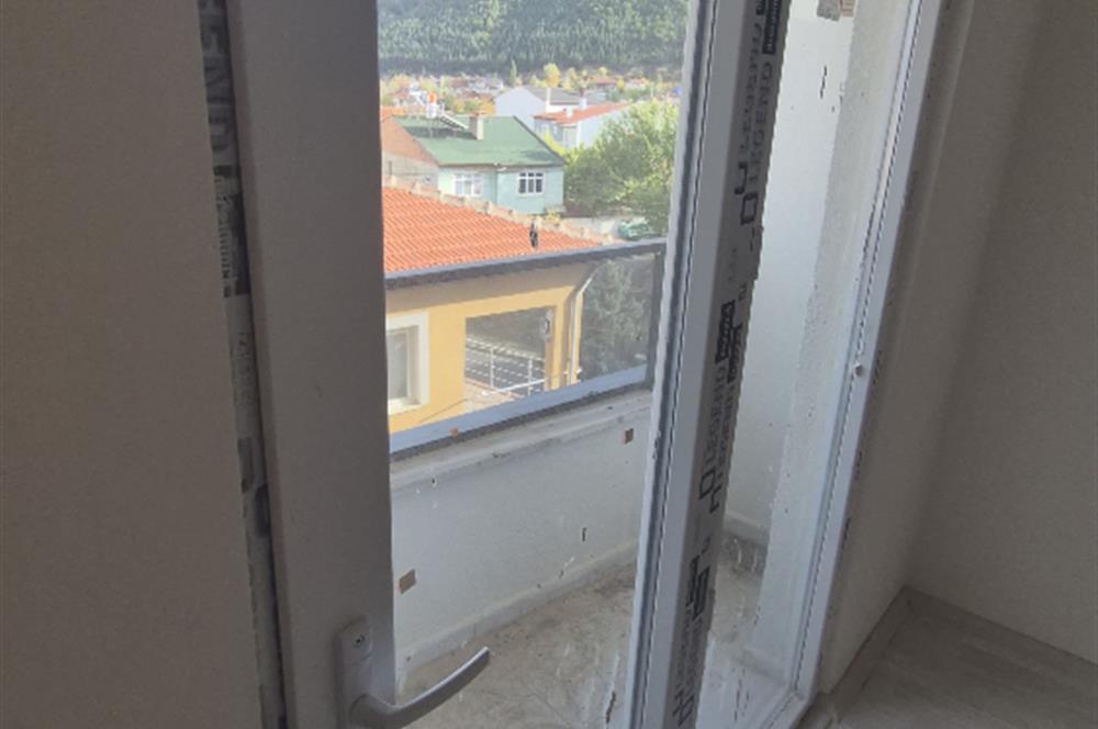 CENTURY21 PLUS'DAN BAHÇELİEVLERDE LÜKS 3+1 FIRSAT DAİRE