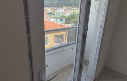 CENTURY21 PLUS'DAN BAHÇELİEVLERDE LÜKS 3+1 FIRSAT DAİRE